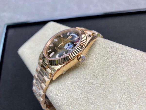 REPLICA ROLEX DAY DATE 228238A EW FACTORY V2 GOLD STRAP - 图片 5