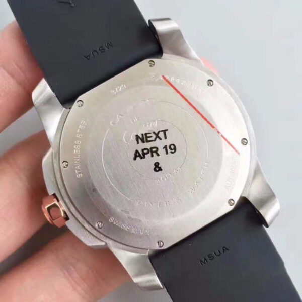 REPLICA CALIBRE DE CARTIER DIVER W7100056 42MM JF FACTORY BLACK DIAL - 图片 6